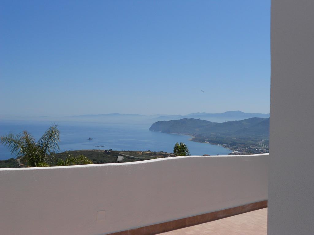 Hôtel Alta Marea à Gioiosa Marea Extérieur photo